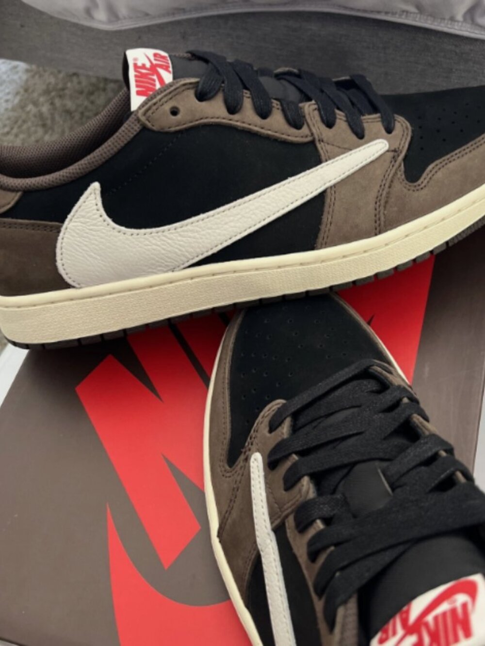 Travis Scott Jordan 1 Retro Low OG Mocha